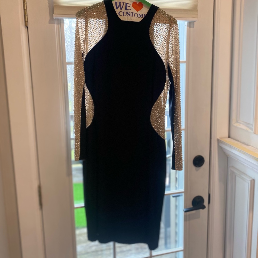 Cocktail dress! Classy slimming look #slimming #cocktaildress